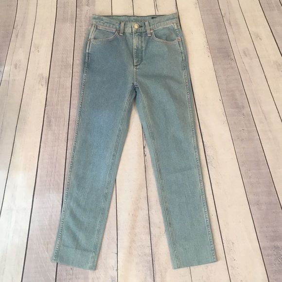 🎉HP🎉NWOT, Rag & Bone Broken Mara jeans 👖 - Picture 2 of 8